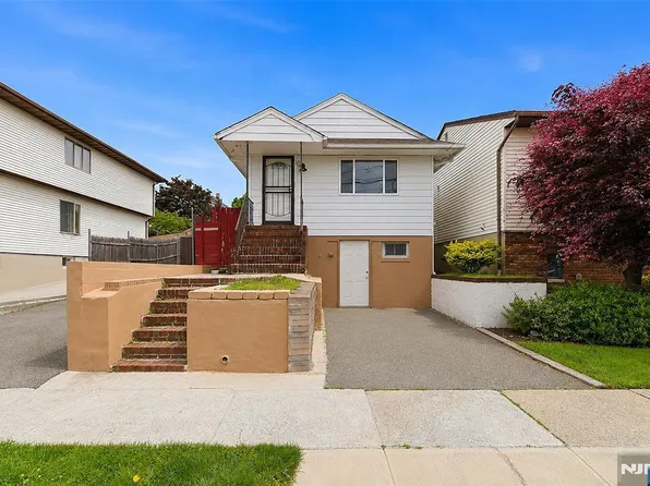 45 Avenue B, Lodi, NJ 07644