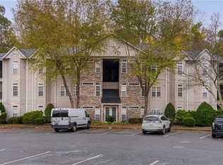 3005 Greystone Point #C, Greensboro, NC 27410