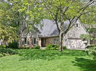 12343 N Golf Dr, Mequon, WI