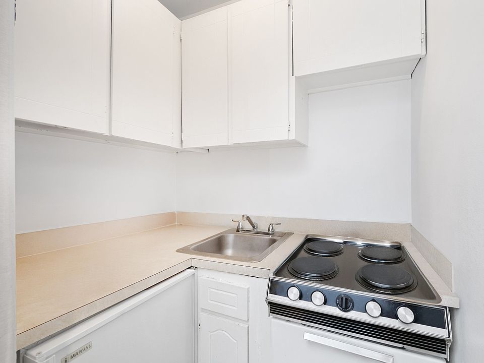 2nd image of 146 E 16th St #4B