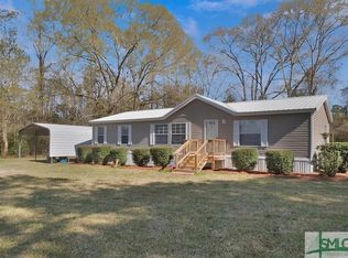 437 Burkhalter Cir, Claxton, GA 30417