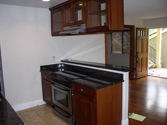 5th image of 8440 Via Mallorca Unit 129