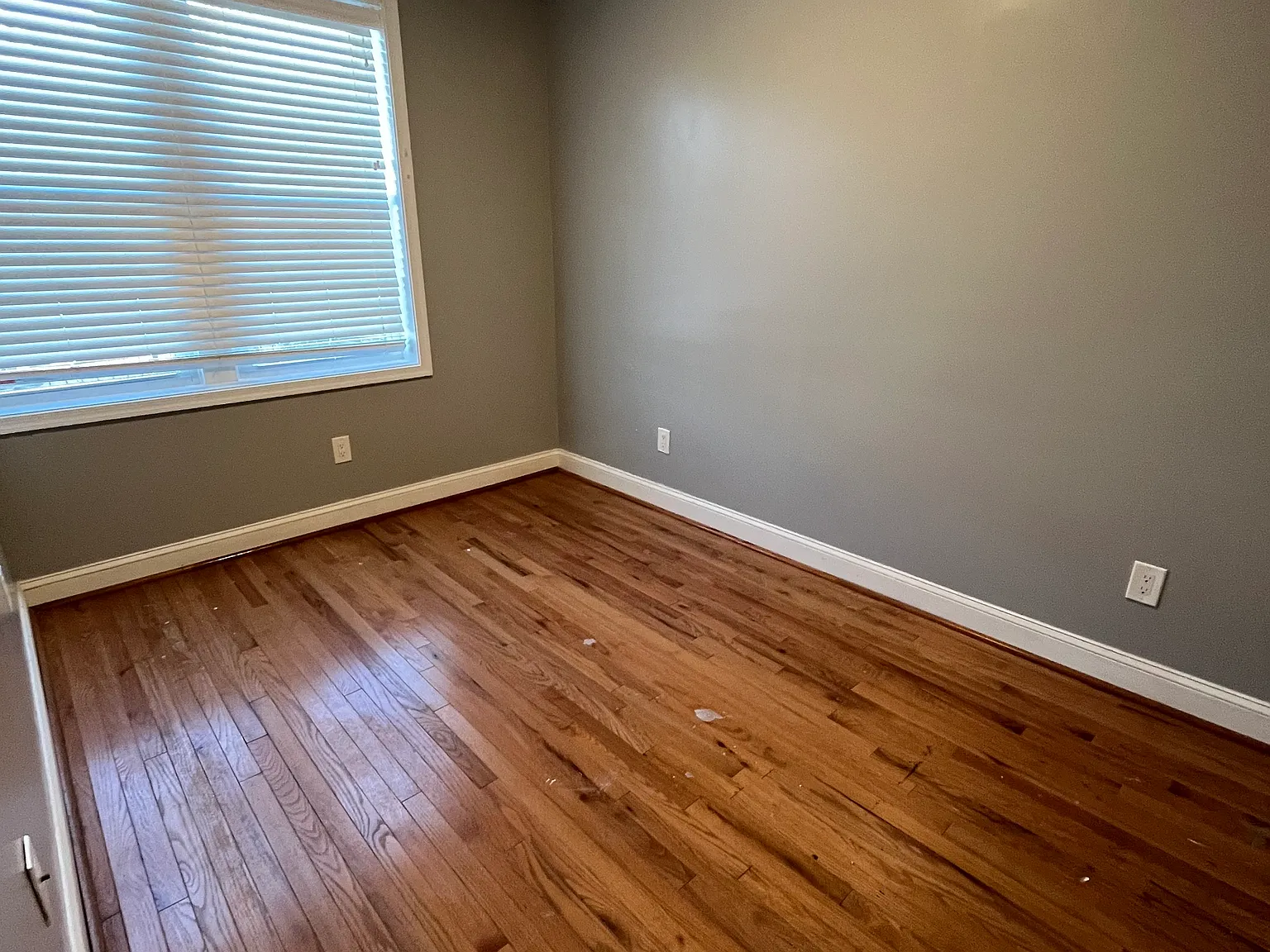 1141 Owen Pl NE — Photo 2