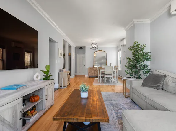 118 Franklin St #3, Brookline, MA 02445