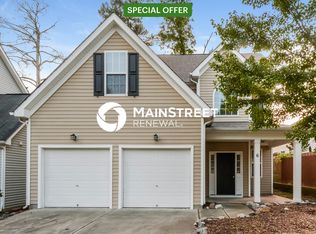 6 Berry Ct, Durham, NC 27703