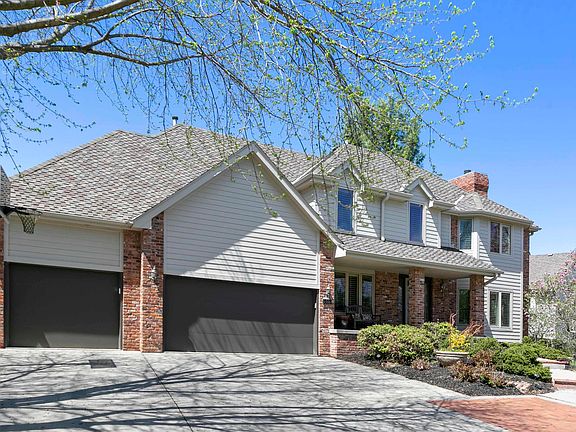 2nd image of 1518 N 129th Avenue Cir