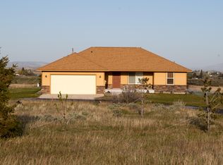 590 Schraeder Rd, Tieton, WA 98947