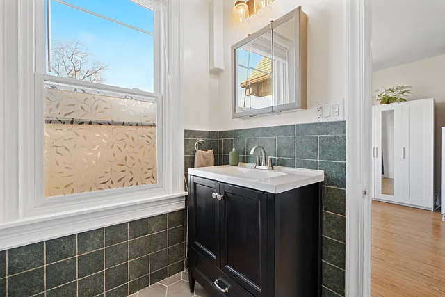 515 Boissevain Ave — Photo 14