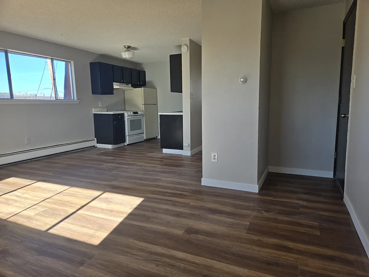 Building Photo - 751 W Prentice Ave #301A