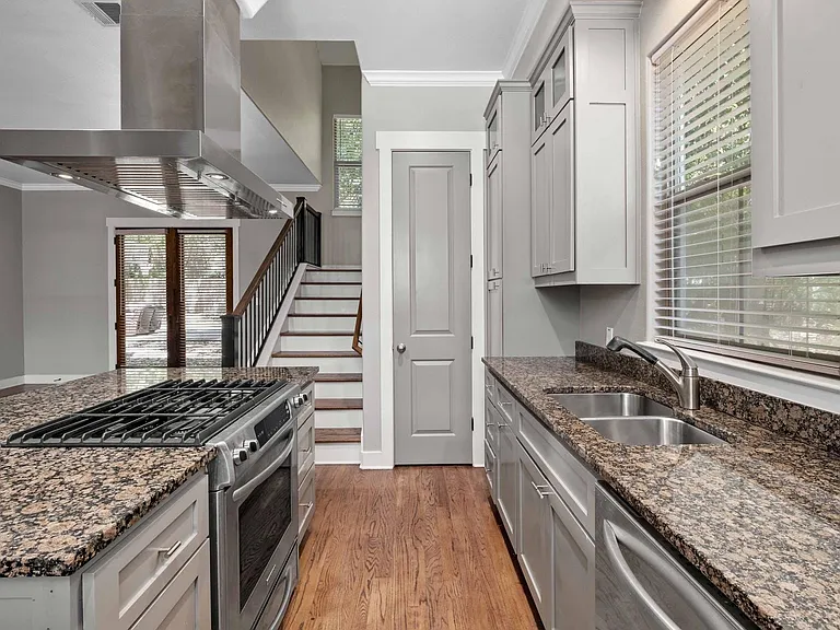 2309A Longview St #A — Photo 3