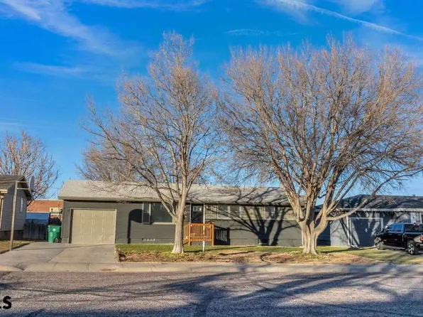 1730 Bluff View Dr, Gering, NE 69341