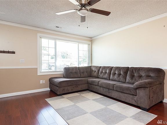 3rd image of 1928 68th Ave NE