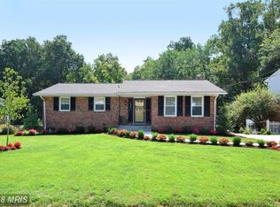 10023 Blue Coat Dr, Fairfax, VA 22030