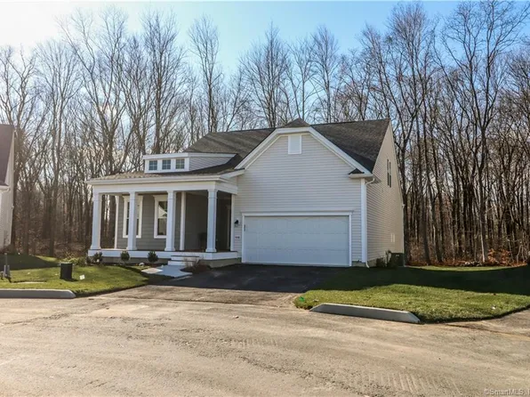 948 Mackenzie Lane, Oxford, CT 06478