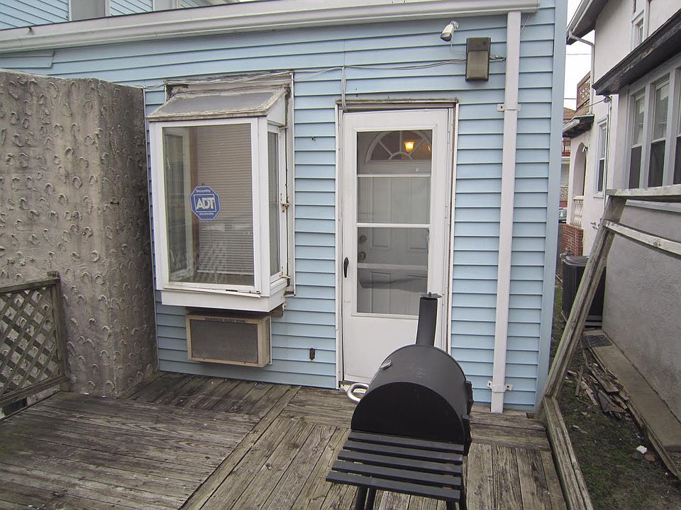 1st image of 218 Beach 27th Street