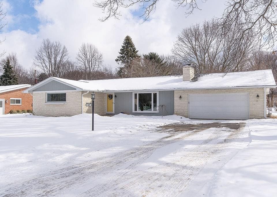 1st image of 417 Hardscrabble Blvd