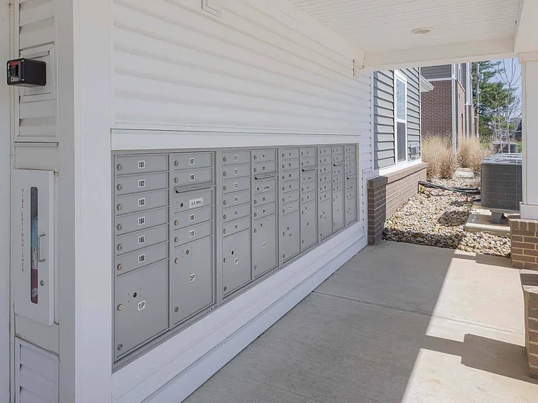 Zane Commons — Photo 26