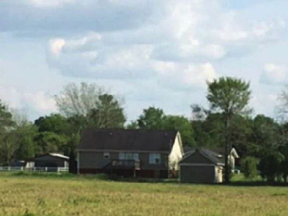 2nd image of 412 Cloverlane Dr