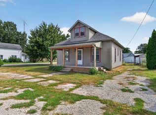 302 W North St, Royal Center, IN 46978
