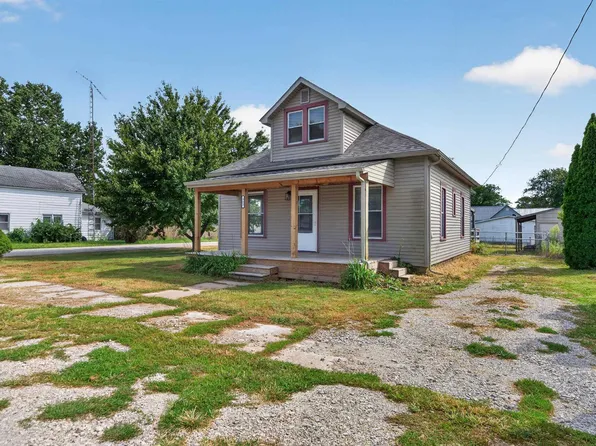 302 W North St, Royal Center, IN 46978