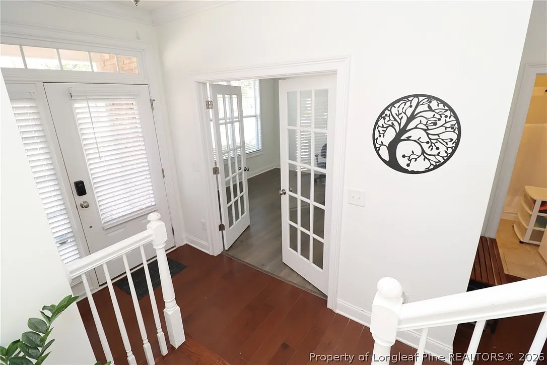 4 bed, 3.5 bath, 2327 sqft, $2,699 — Photo 3