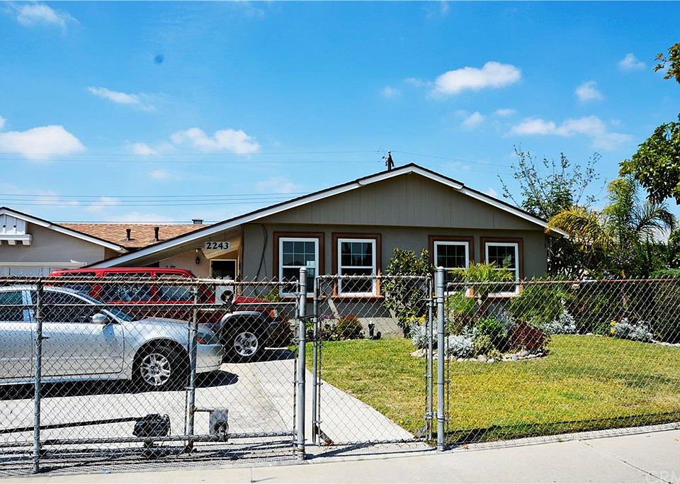 1st image of 2243 E La Palma Ave