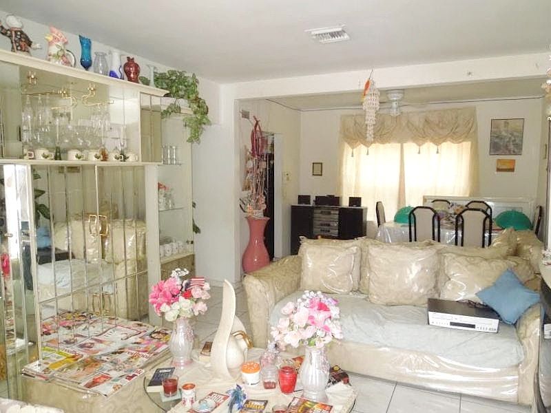 2nd image of 335 Georgia Ave
