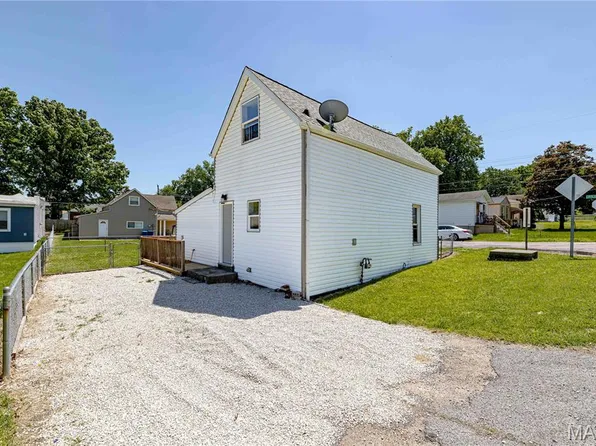 419 Little Broadway St, Saint Louis, MO 63125