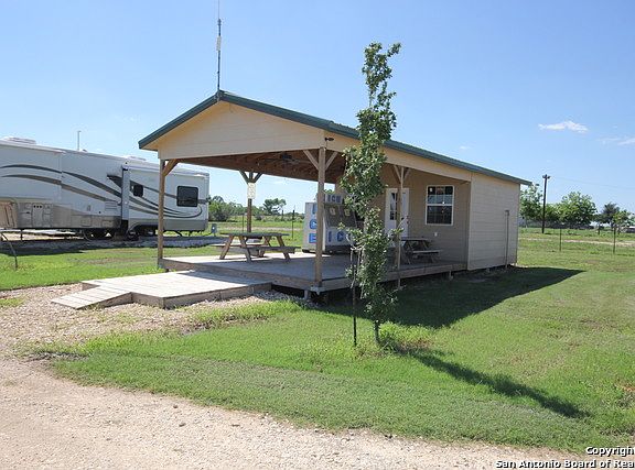 3rd image of 6848 Us Highway 181 S