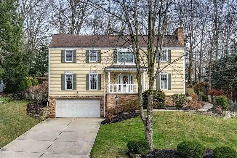 2293 Salem Dr photo 1