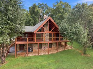 3213 Big Cove Ct, Sevierville, TN 37862