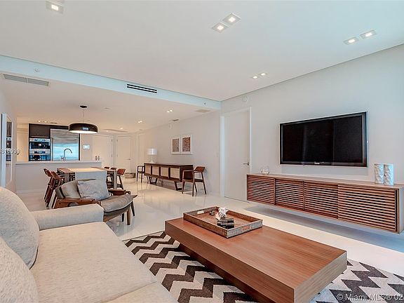 5th image of 17001 Collins Ave APT 2502