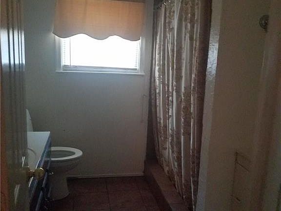 4th image of 1316 Dell Oak Dr