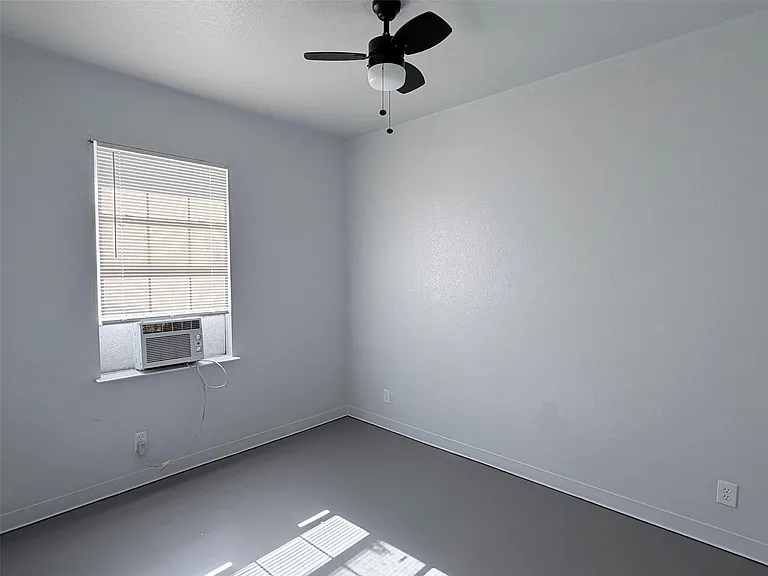251 Zimmerman Ave #B — Photo 5