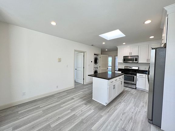 4th image of 278 Granada Ave #B