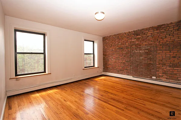 Rented by R New York | media 17