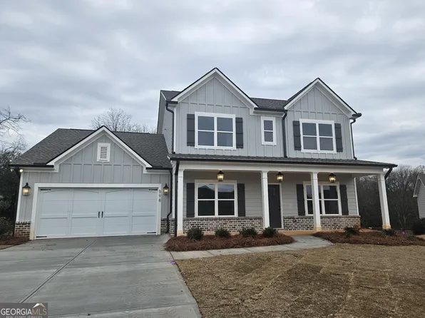 598 Calgary Downs Dr, Winder, GA 30680