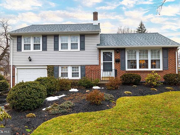 2nd image of 1324 Partridge Rd