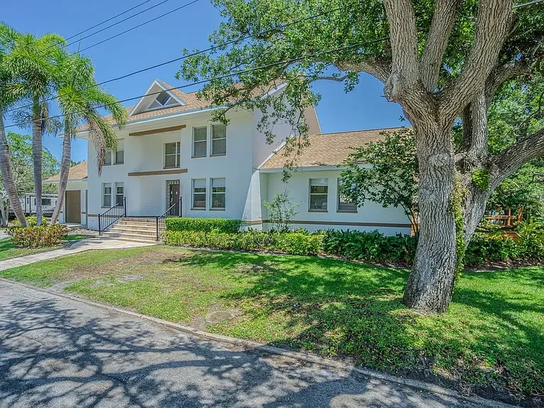 2114 S Venus St — Photo 4