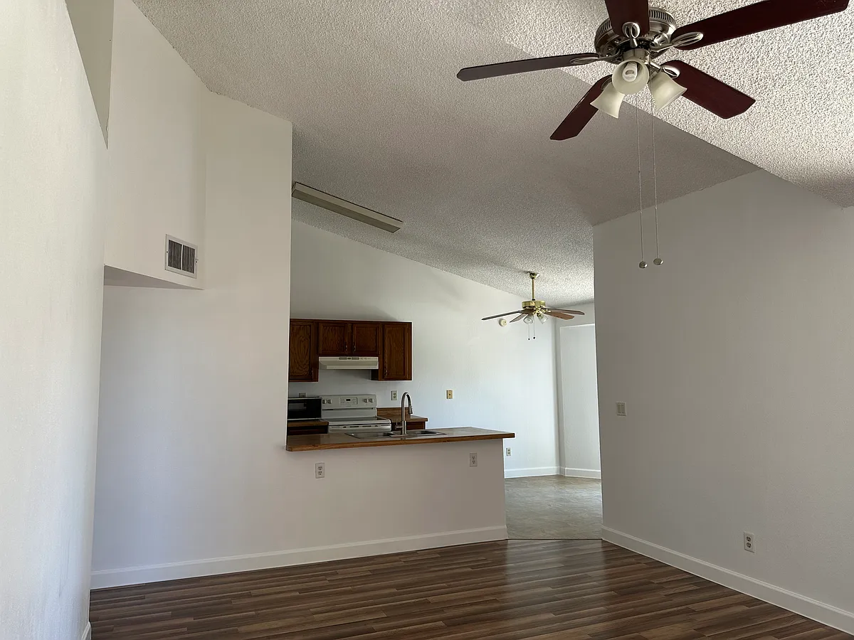 Building Photo - 5236 W Peoria Ave #213