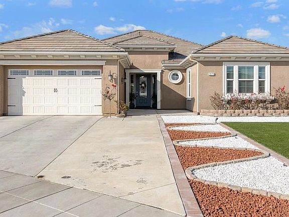 4th image of 3572 Soledad Ave