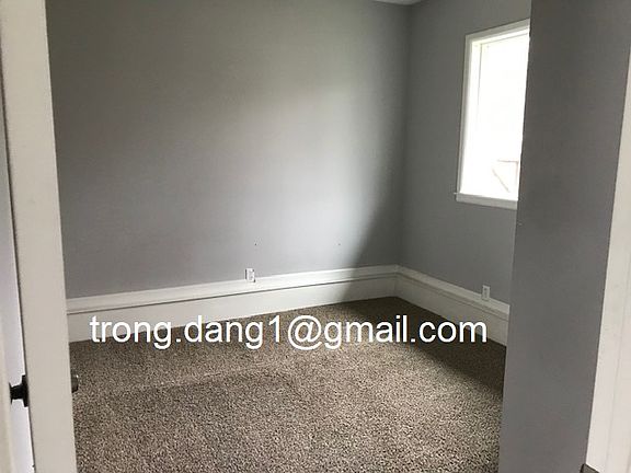 4th image of 7515 Yakima Ave