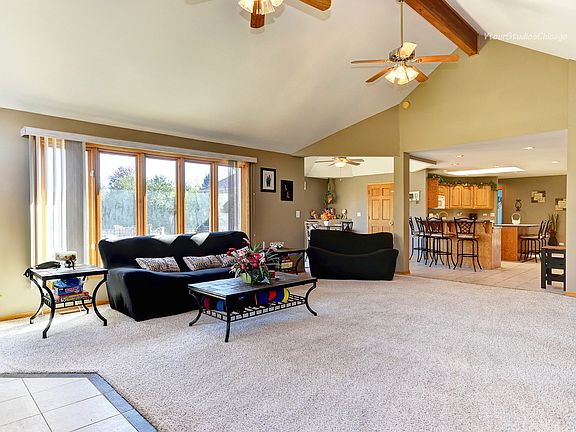 4th image of 14811 Helen Ln