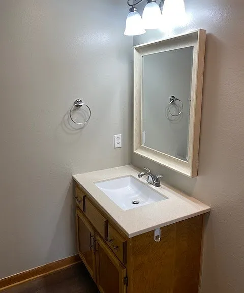 5105 Lake Dr — Photo 14