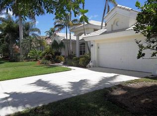 2715 Fairways Dr, Homestead, FL 33035