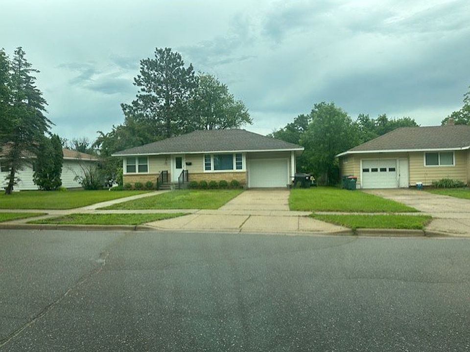 2nd image of 816 7th St NE
