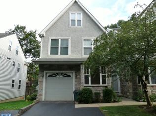 4 Village Greens Ln, Swarthmore, PA 19081