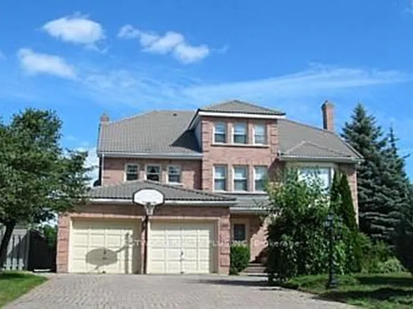 60 Cranberry Ln, Aurora, ON L4G 5Z1