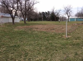 513 N 3rd St, Fairview, KS 66425