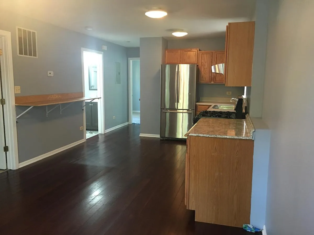 1655 N Talman Avenue — Photo 2